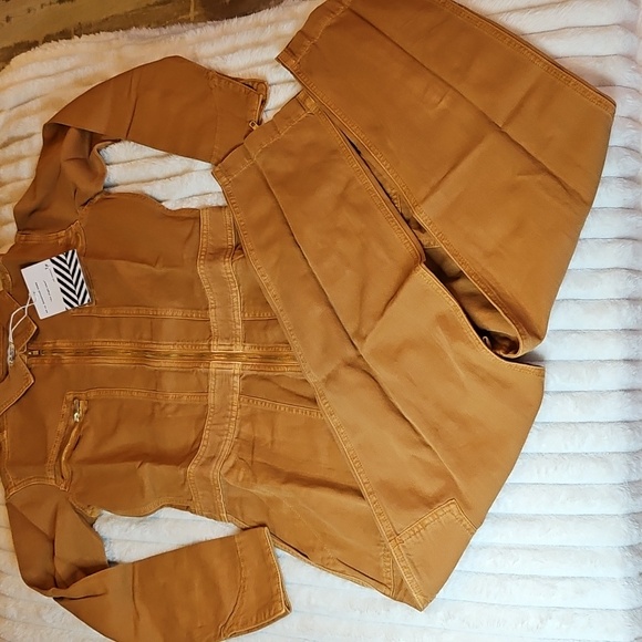 NWT SR vs Sandrine Rose Jumpsuit - Picture 1 of 4